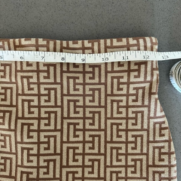 Balmain Monogram Jacquard Knit Mini Skirt size 38 NWOT - Picture 10 of 11